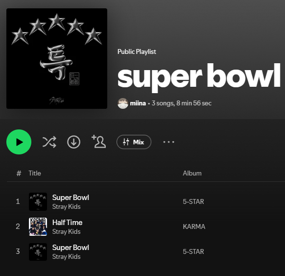 skzview_'s tweet image. i love watching the super bowl