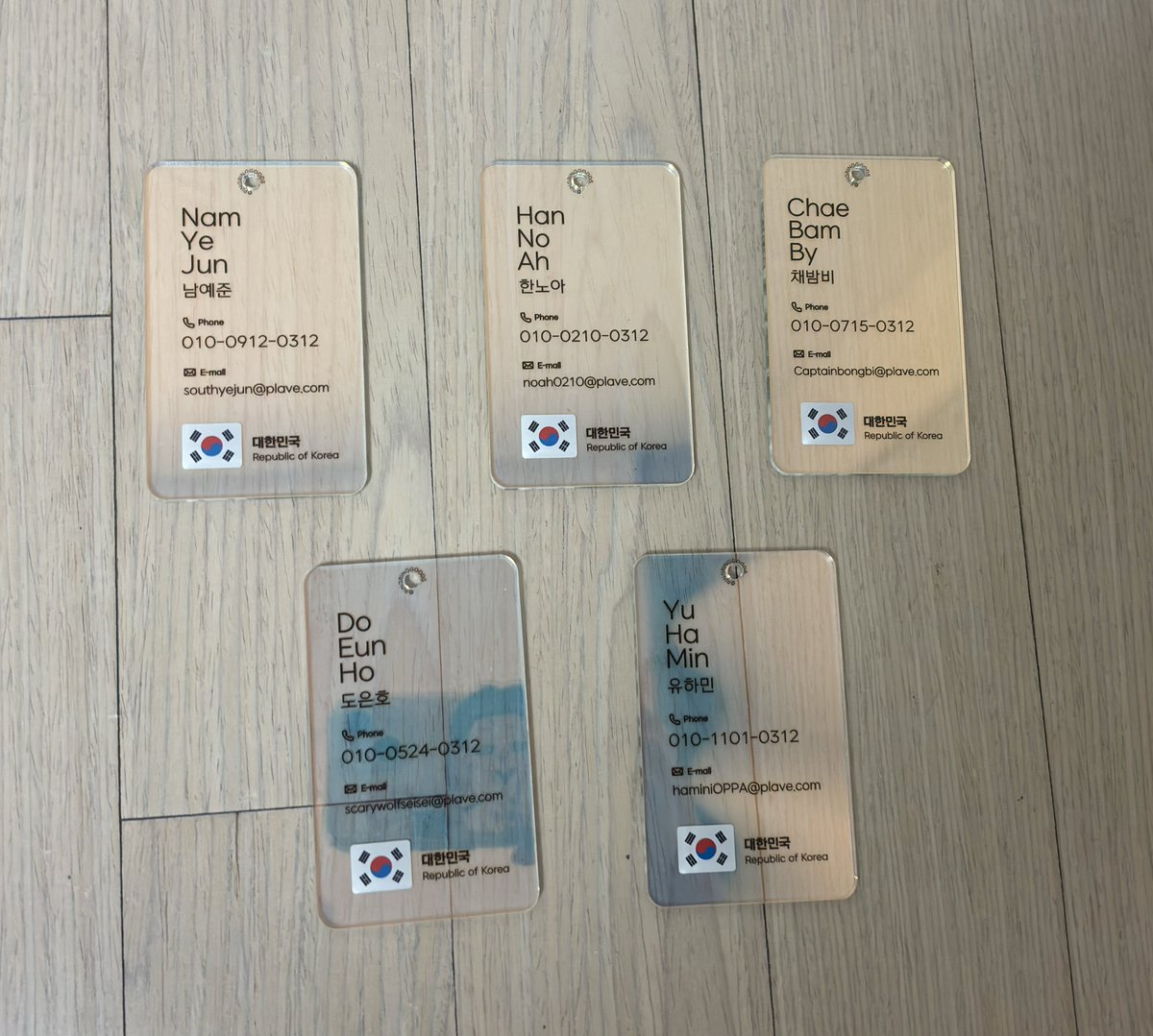 노아 생일 기념 알티이벤트

제가 만든 (상상)아크릴 네임택 드릴께요
추가적으로 원하는 분이 계셔서 발주 넣어서 오는날 뽑을께요 
노아 생일이니깐 노아+최애한분 해서 두개 드릴께요
많관부💜
당연히 스밍인증 봅니다!!!!!!