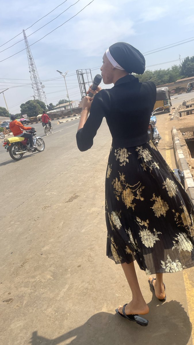 MosesDivine01's tweet image. It took me many years before I finally started evangelizing.
Not because I didn’t love God…
But because obedience felt terrifying.

A thread🧵 👇