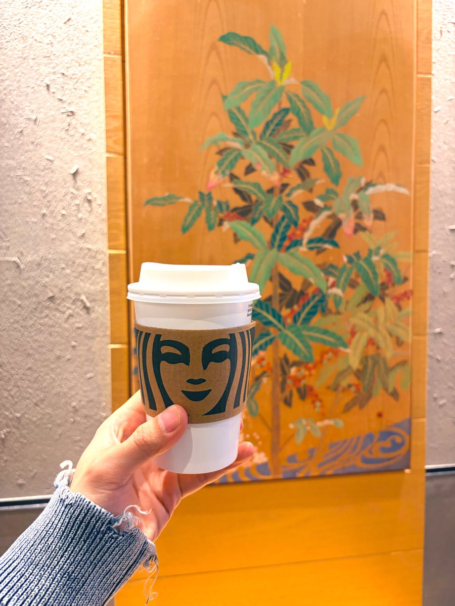Yuug7210's tweet photo. 能登牛🐮とスタバ☕️ https://t.co/jGMojUOHIm