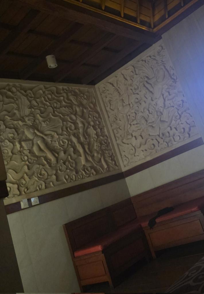 ISTRI DIKA. tweet media