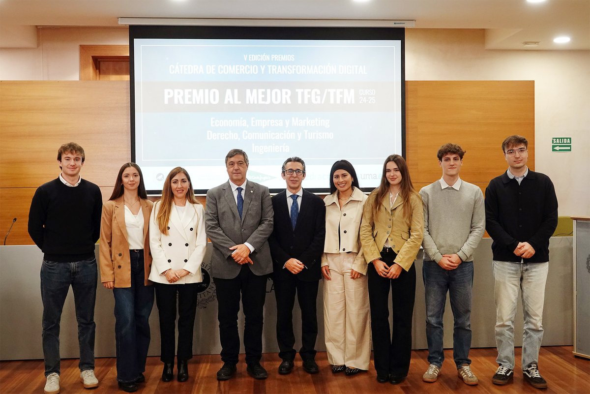 Cátedra de Comercio y Transformación Digital UMA tweet media