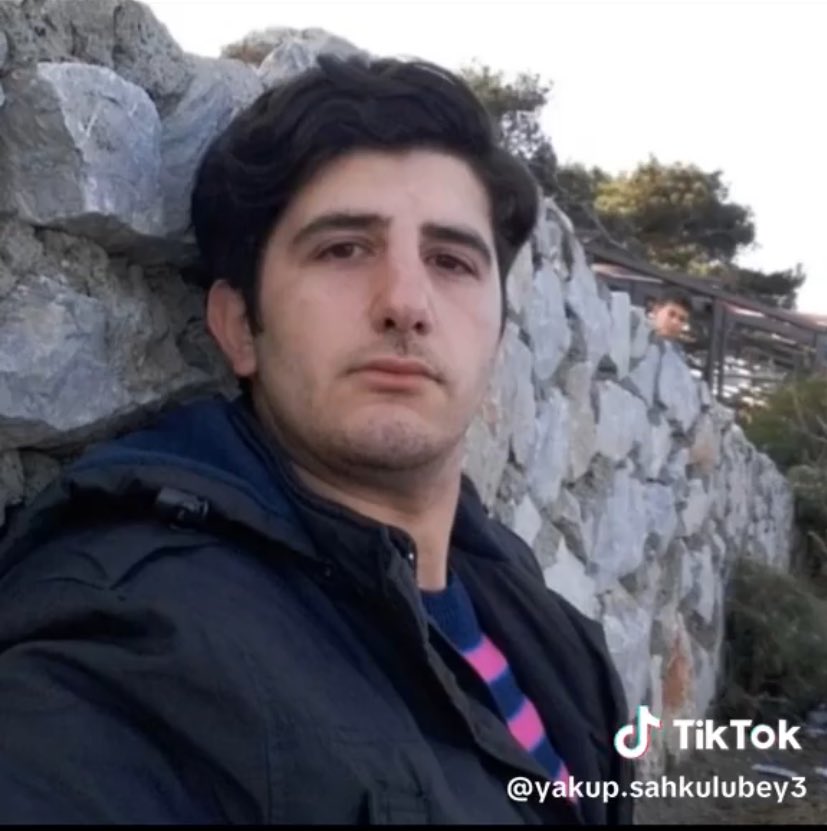 5-10 defa daha cekersek dogru acıyı yakalarız sanarken bizim yuzun simetri