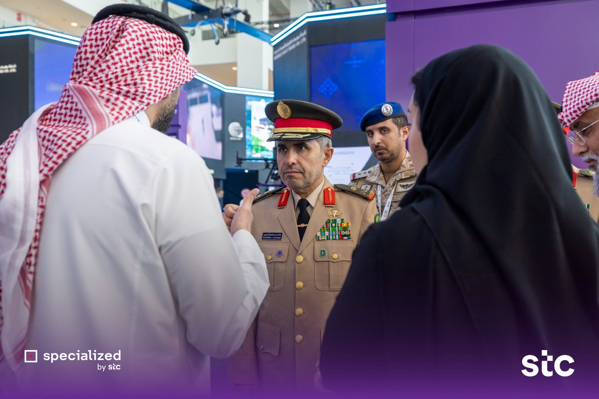 specialized tweet media