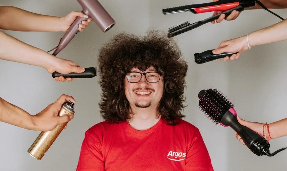 The challenge started in October 2024, when the team was still managed by Erik ten Hag. But during Ruben Amorim's subsequent tenure, the process was significantly prolonged—United took a year to barely achieve a two-game winning streak once