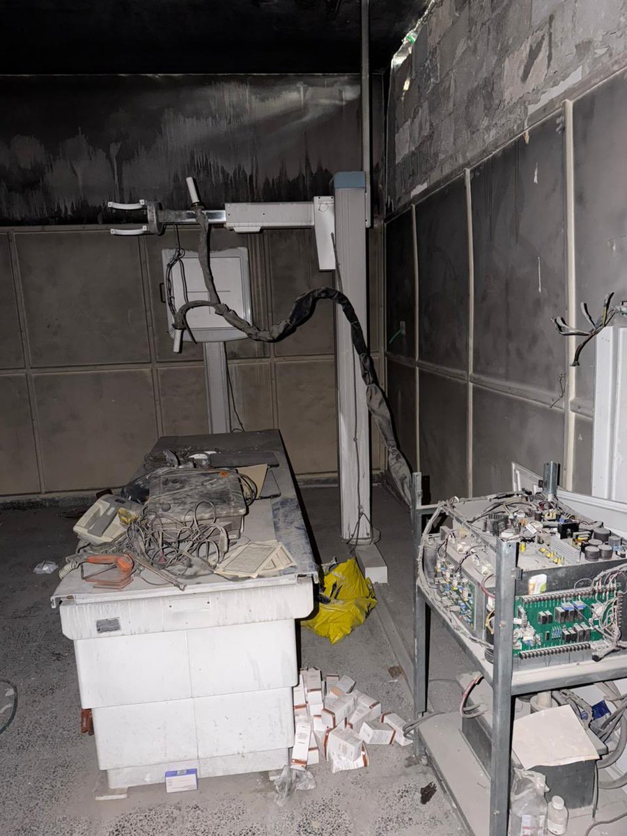 oday_jabour's tweet image. I feel defeated. The x-ray device that was serving 50 patients a day could not be brought back to life.