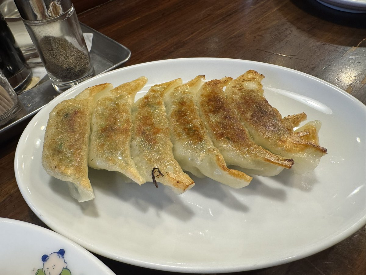 RVP_sunLight's tweet photo. 調子に乗って頼みすぎた
でもうまかった https://t.co/uji9l3MmTD