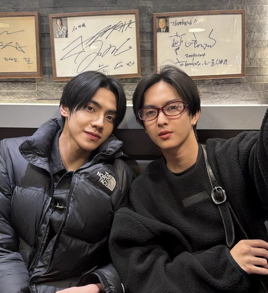 ขอคนเข้าใจ แคปชั่นภีม 
เกาหลีหวานจริง ขนม

พี่ว่าไม่น่าใช่ขนมนะ 🩵😂 #COPPERdechwat  #PEEMWASU