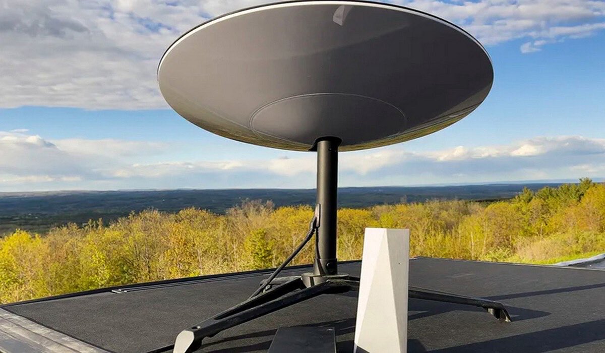 jurgen_nauditt's tweet image. The Russians have begun threatening the families of Ukrainian prisoners, demanding they register Starlink terminals in their names to continue using them for attacks against Ukraine – Operations Staff.

The world would be a much better place without these filthy Russians.