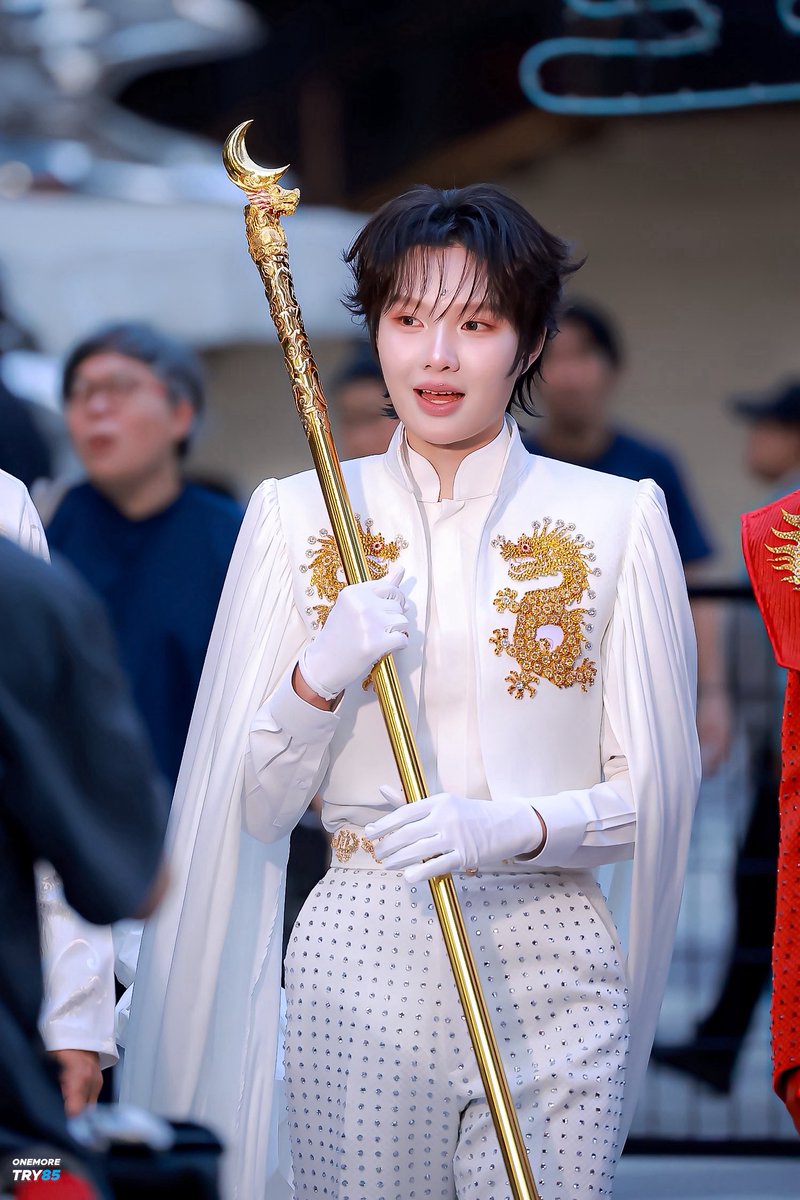 OneMoreTry85's tweet image. เฟย ก็คือเฟย กุ้ยเฟย ก็คือกุ้ยเฟย 
น้อยกว่าคำเดียว ก็ต่ำกว่าหนึ่งขั้น 🌙 👑

KENGNAMPING AT OneDynasty 2026
#KENGNAMPINGxONEBANGKOK