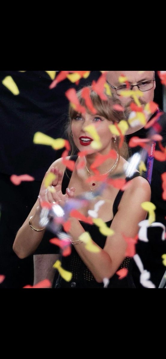 Queen 👑

#taylorswift