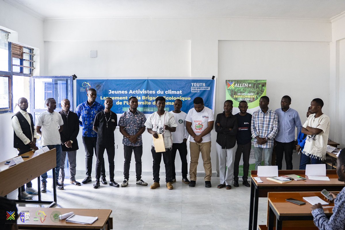 InnomahChe's tweet image. Les sentinelles du futur, Unigom prête🔥
​L'écologie n'est pas un luxe, c'est un devoir envers ceux qui hériteront de la terre. #AfriMa  s'engage à faire de chaque étudiant de l'UNIGOM un acteur du changement, ancré dans l'action et tourné vers l'avenir.
#AfriMa #AfrikaMazingira