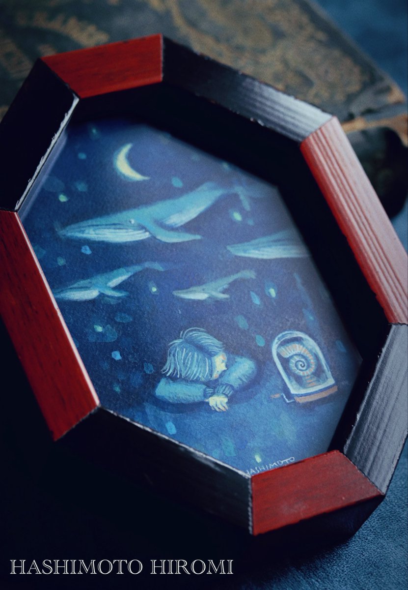 「微睡の中 見た風景」

アンモナイトの蓄音機から流れる
不思議なメロディ

微睡の中見た風景は、
アンモナイトが見せた
幻だろうか