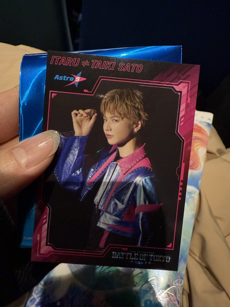 菫耶(ぎんや)@BBZ&ヤク(YS)ファン友達欲しい tweet media