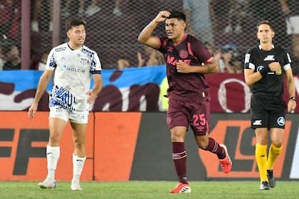 Buen día Granates🇱🇻.. Después de la actuación de anoche, ¿Merecer arrancar como titular Dylan Aquino?
