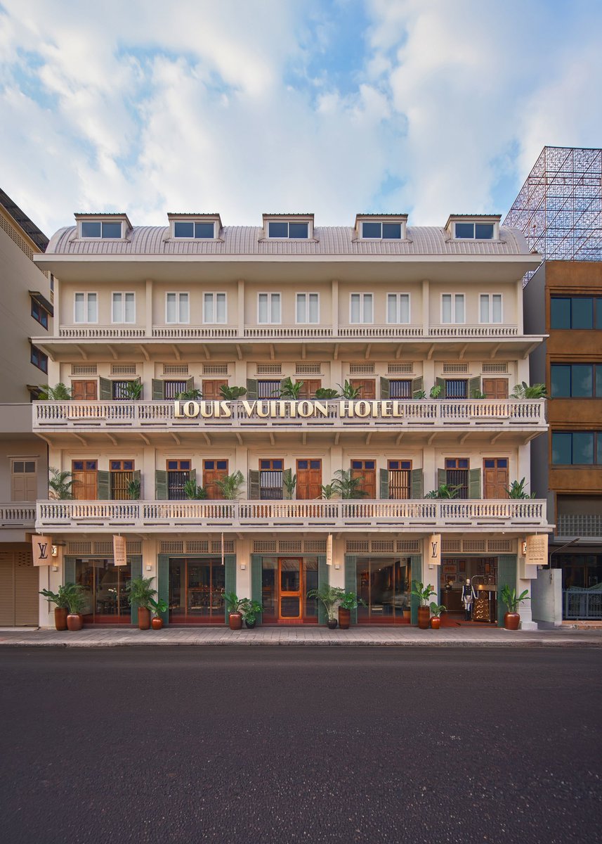 Fourth_Fashion's tweet image. การเลือกกรุงเทพ คือการยอมรับว่าเมืองนี้มีทั้งประวัติศาสตร์และพลังของคนรุ่นใหม่ น่าภูมิใจมากจริง ๆ 🤍

LV HOTEL BKK X FOURTH
#LouisVuittonxFourth
#LVMonogram130 #LouisVuitton