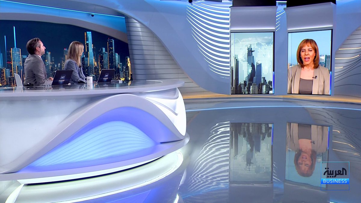 مراسلة العربية كارينا كامل: سهم BP تراجع بقوة في بورصة لندن بعد إعلان الشركة تعليق عمليات إعادة شراء الأسهم. أداء باركليز جاء إيجابيًا مع ارتفاع الأرباح السنوية 12% وتجاوزها 9 مليارات جنيه إسترليني جرس الإغلاق _Business 