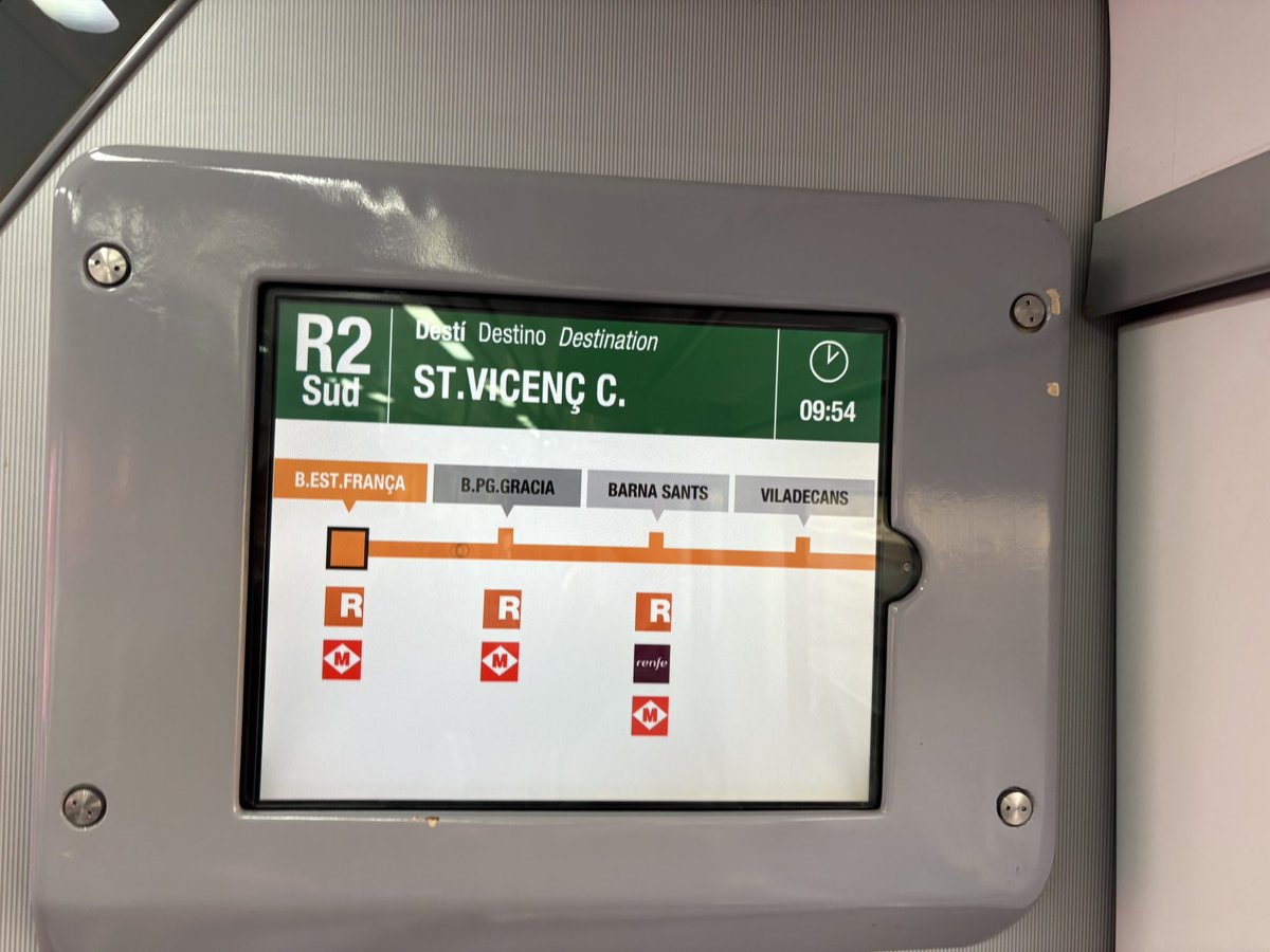 Jin2001Snow's tweet photo. 加泰罗尼亚市郊铁路
Rodalies de Catalunya

车内LCD

#SNJs_routemap_collection
#路線図 #transitmap https://t.co/s4qwzFrxeN