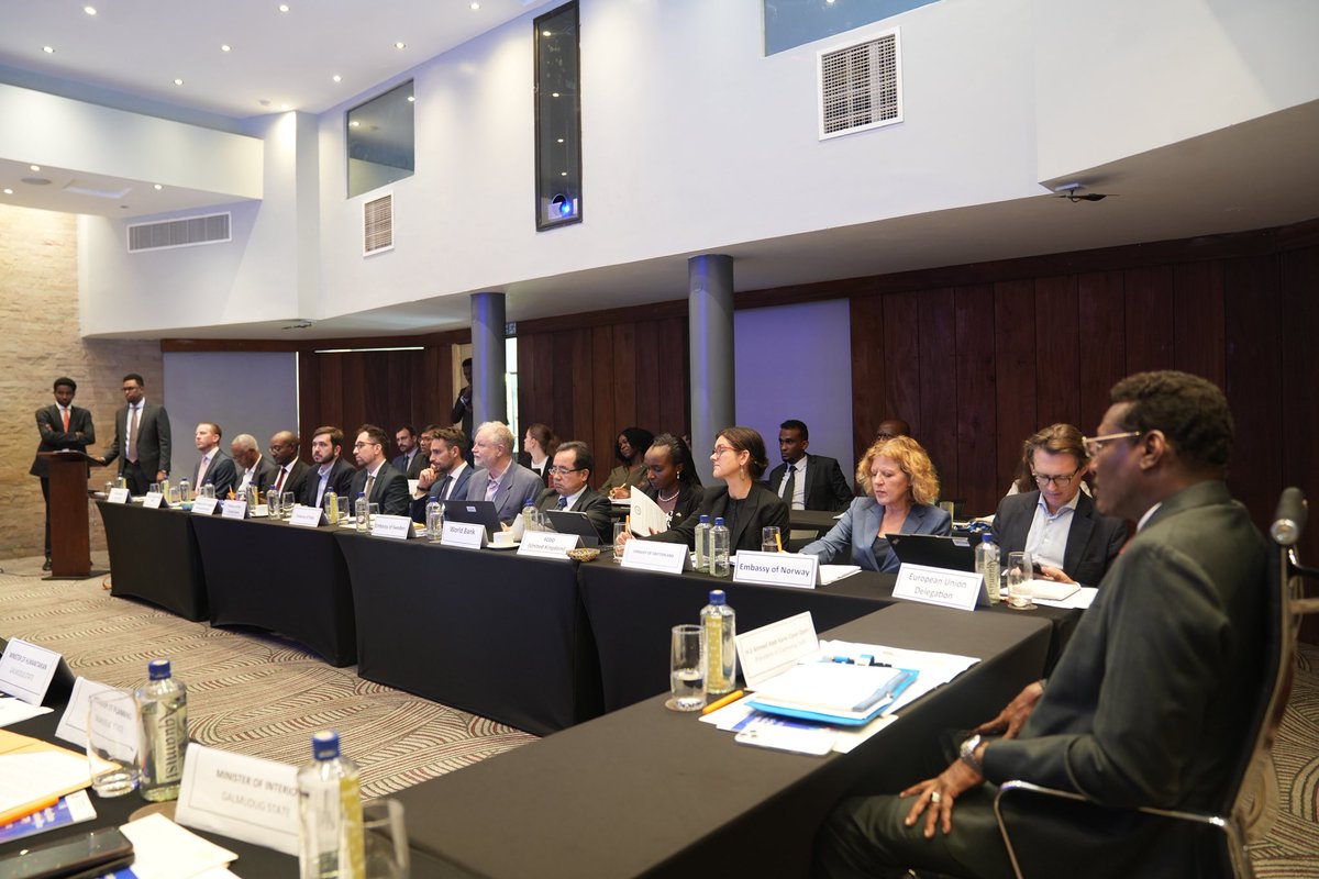 GMstatehouse's tweet photo. President of Galmudug State H.E. Ahmed Karie @MrQoorqoor met with the Somalia Donor Working Group and International Actors in Nairobi to discuss drought response and the Galmudug Transformation Plan reaffirming commitment to accelerated development projects.
#Galmudug #Somalia https://t.co/SR4rFAJVJe