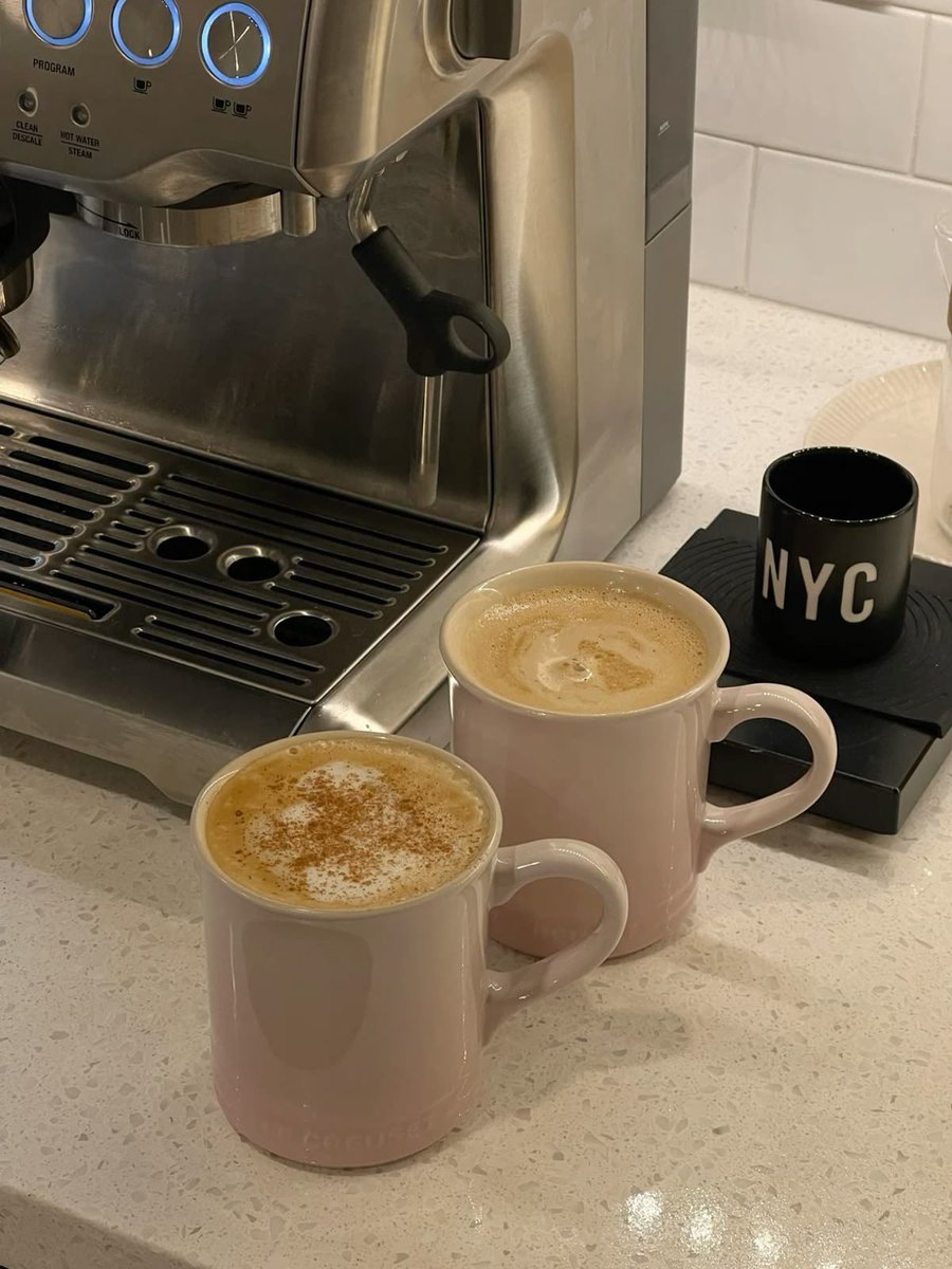 wiindsofwinter's tweet image. i really need so much coffee to handle the day