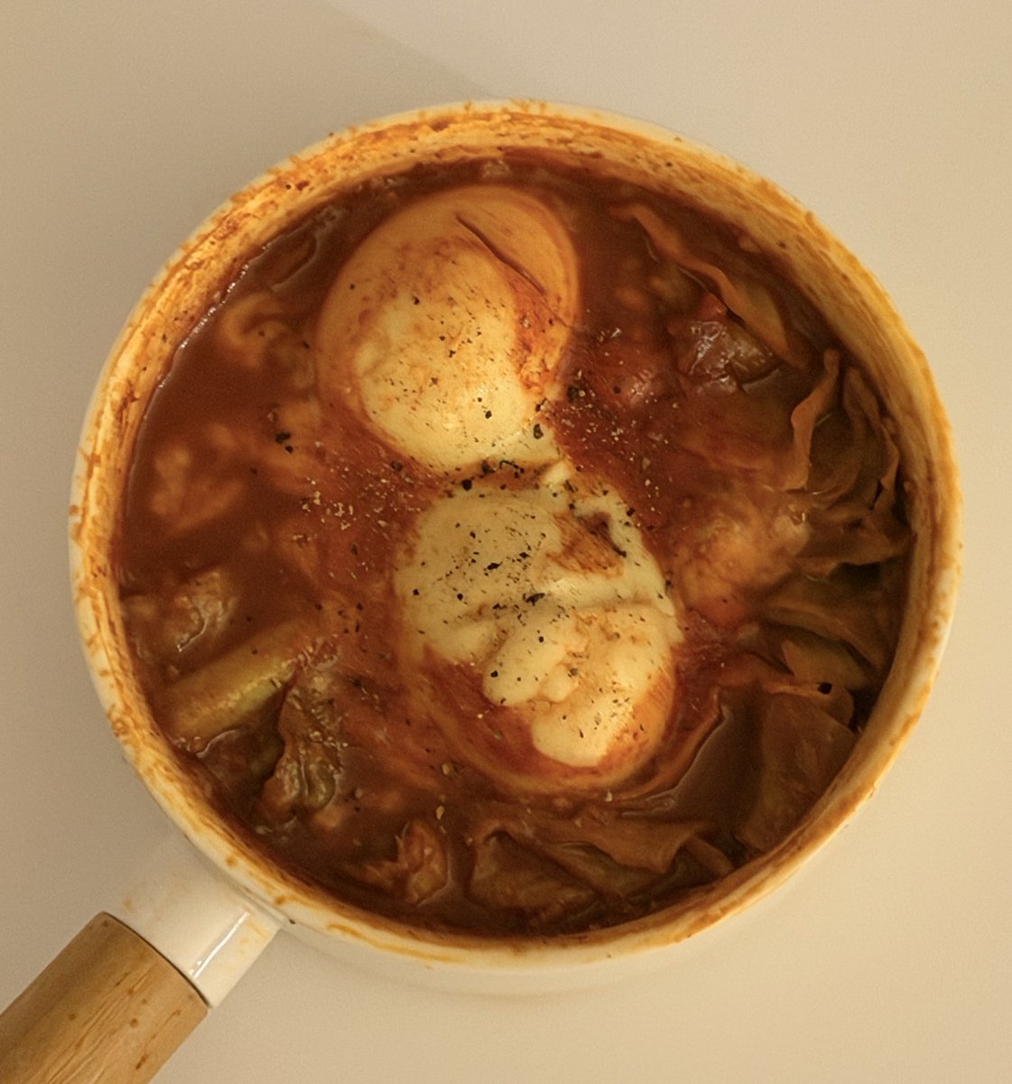 jiscenes's tweet photo. 떡볶이 먹을 때 떡,어묵보다 양배추 좋아하는 사람
이거 무조건 해드십셔 
너무 너무 간단한데 진짜 떡볶이 같음요...... https://t.co/5UseIkTH9G