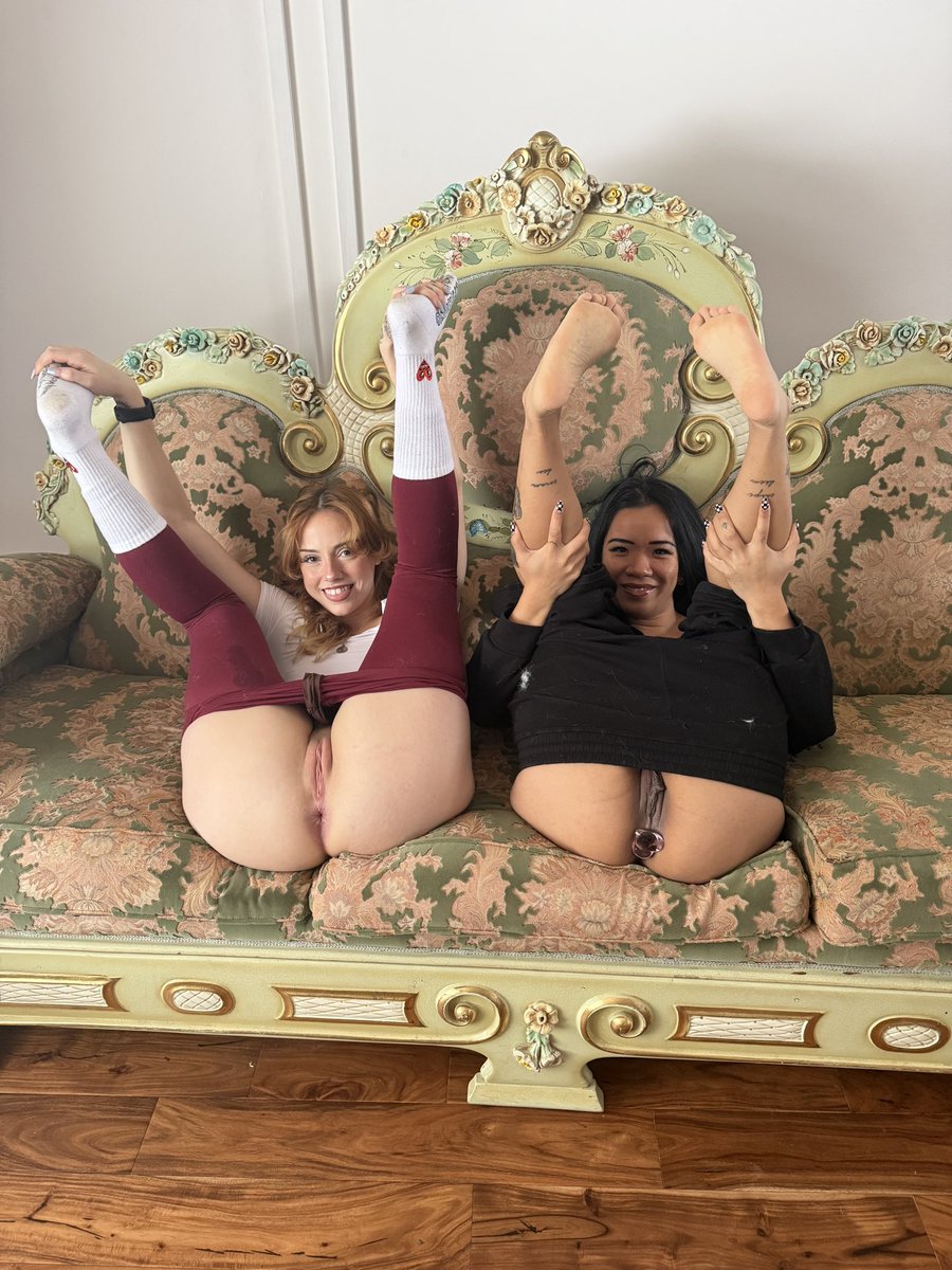 Sleepovers at The Flesh Mechanic’s. <a href="/Bambiifucks/">Bambi</a> <a href="/your_lady_rain/">YourLadyRain</a>