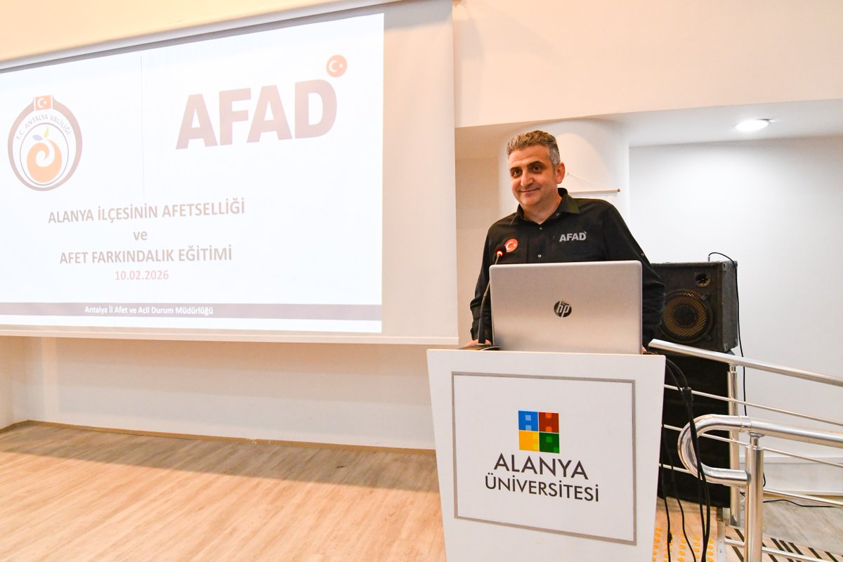 alanyauniv's tweet photo. AFAD Antalya İl Müdürü Necmi Erçin’in katılımıyla
 “Afet Farkındalık Eğitimi ve Alanya’nın Afetselliği” başlıklı programı gerçekleştirdik. 

Afetlere karşı bilinçlenmenin  önemini bir kez daha hatırladığımız bu buluşmada emeği geçen herkese teşekkür ediyoruz. https://t.co/SkOUTVHcZH