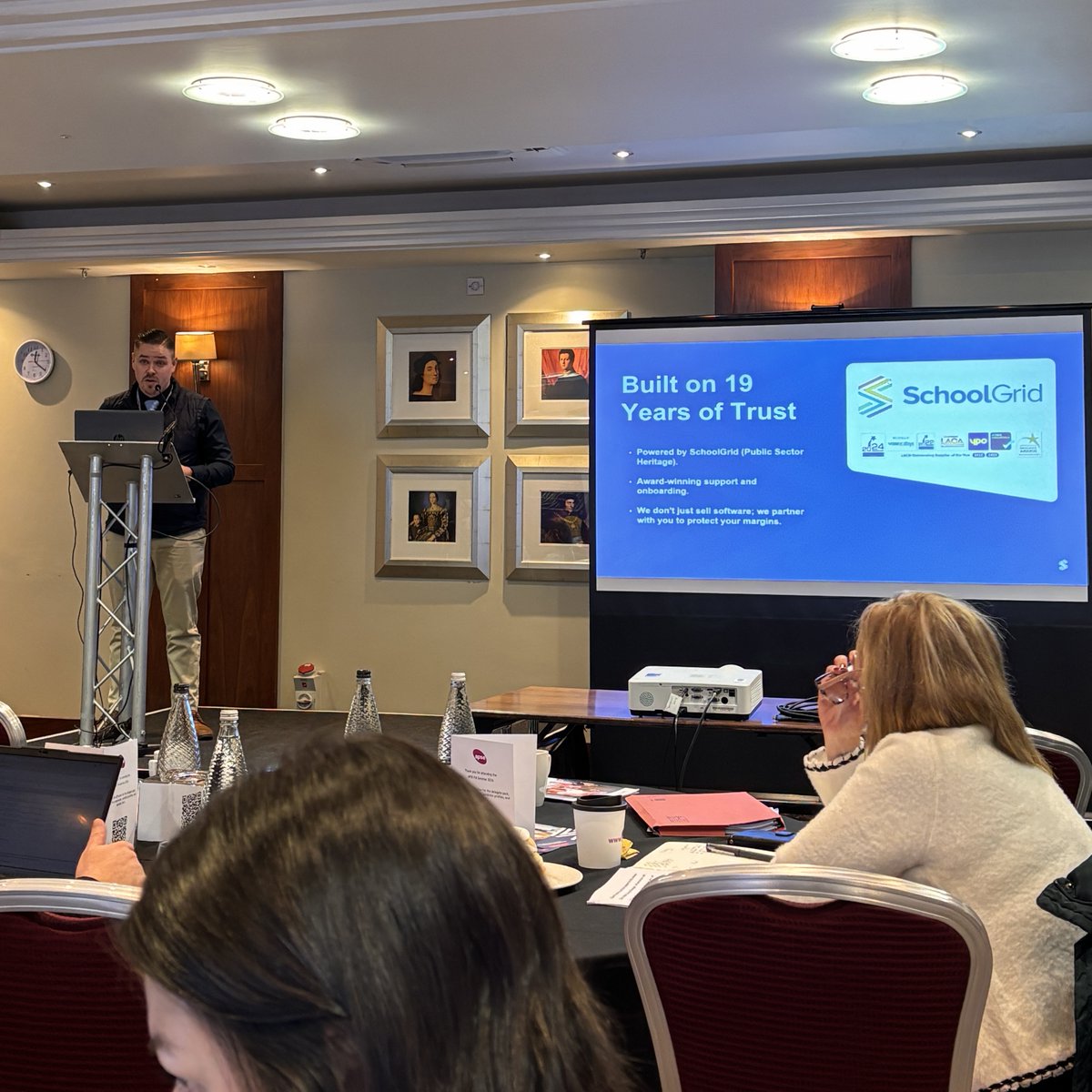 SiteGrid tweet media