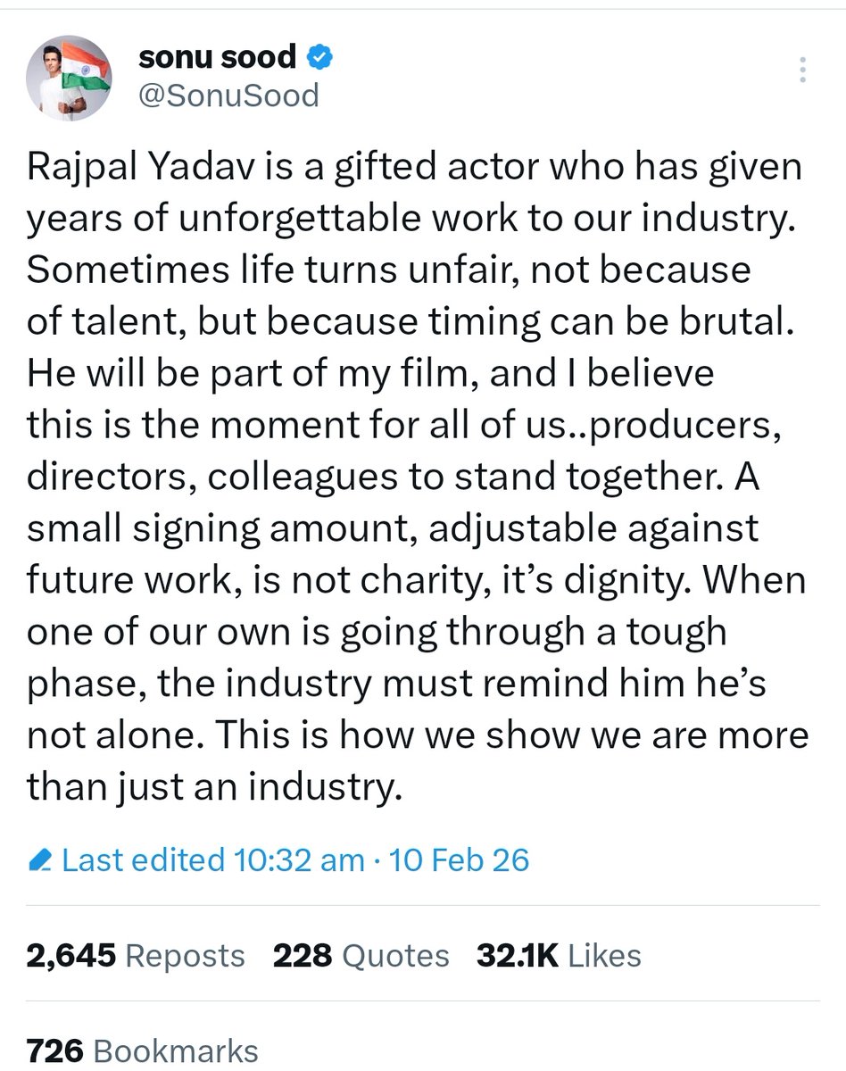 आदरणीय सोनू सूद जी के बाद राव इंद्रजीत सिंह यादव जी ने मदद का भरोसा दिया तेजप्रताप यादव जी ने 11 लाख का मदद किया। 

राजपाल यादव जी ने इतने लोगों को हंसाया आज वही मदद के लिए एक भावुक आपील करते हैं जेल चले गए। 

उम्मीद है मदद हो जायेगी। 
धन्यवाद 🙏
#RajpalYadav 
#राजपाल_यादव