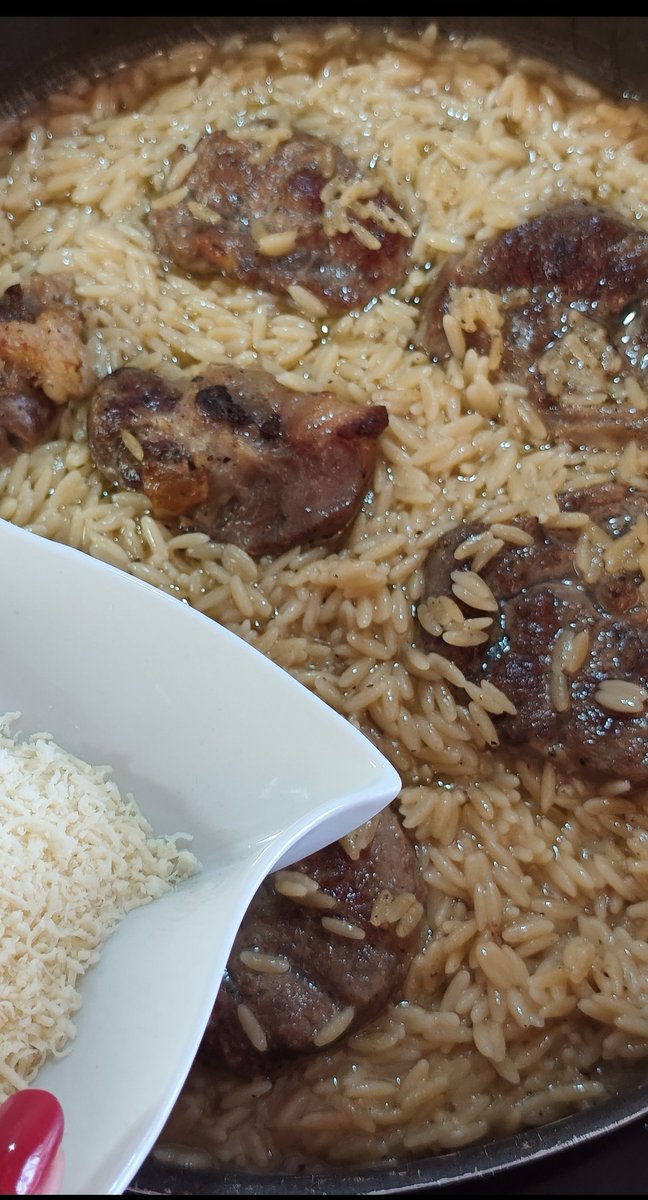 Είπα να γίνω γλυκιά σήμερα ☺
Μοσχάρι γιουβετσι για σήμερα 😋😋😋
Καλό μεσημέρι παιδιά ❤