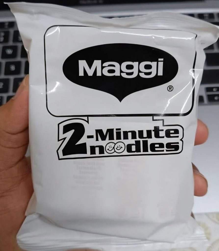 bugthecode's tweet image. How website looks when you remove .css file