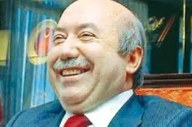 "Babalar gibi satacağız! Ne banka bırakacağız,ne fabrika, ne de işletme! 
Liman da bırakmayacağız! Hepsini satacağız!

Hatırladınız mı,her şey böyle başladı..! 😒
Mezarında ters yatıyorsundur umarım.!