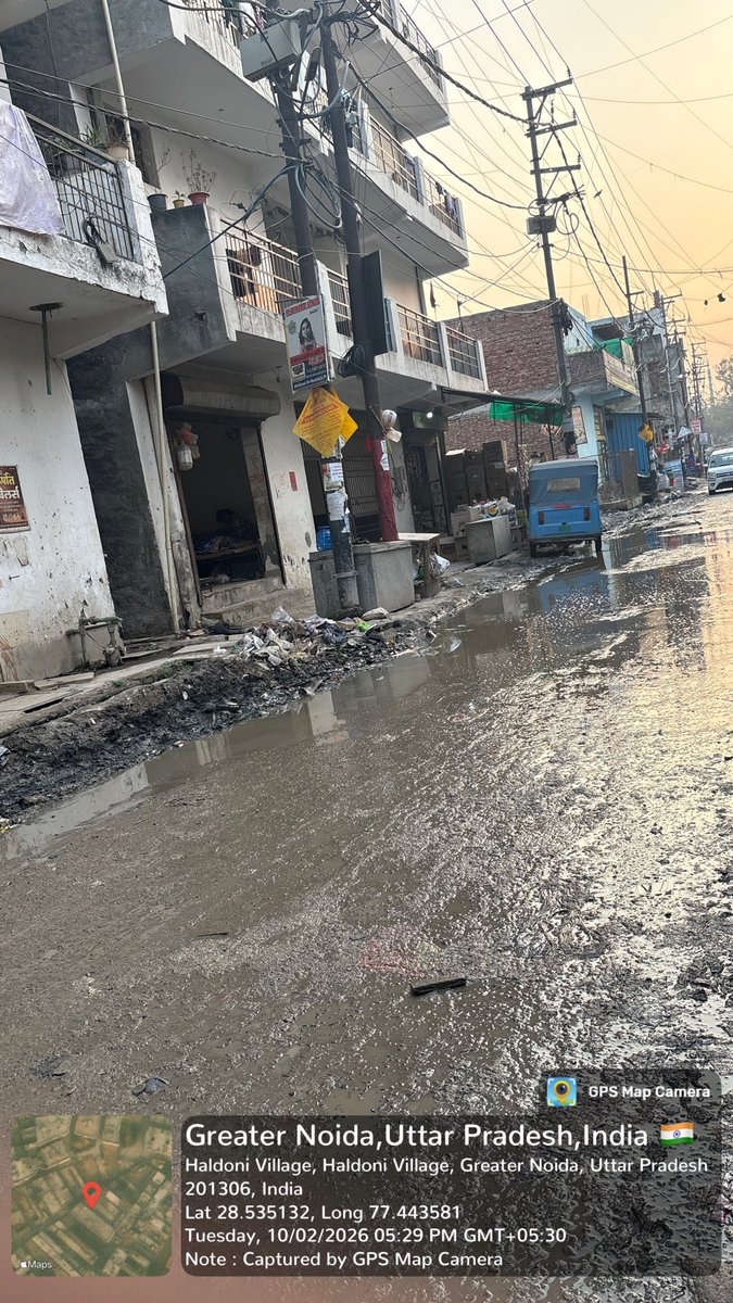 lavdeepsharma's tweet photo. @OfficialGNIDA @CPCB_OFFICIAL @dmgbnagar @SwachhBharatGov @swachhbharat @UPGovt @CMOfficeUP @MhfwGoUP @SBM_UP @MedhaRoopam @CAQM_Official ये क्या मज़ाक चल रहा है @OfficialGNIDA
यही है आपकी सफ़ाई? सिर्फ़ दिखावा।

आज की ताज़ा फ़ोटो/वीडियो — हालात जस के तस।
तुरंत कार्रवाई करें।
जनता के स्वास्थ्य से खिलवाड़ बंद करें।
@CPCB_OFFICIAL से मांग है तुरंत संज्ञान लेकर कड़ी कार्रवाई करे https://t.co/iCHJRuQ6sw