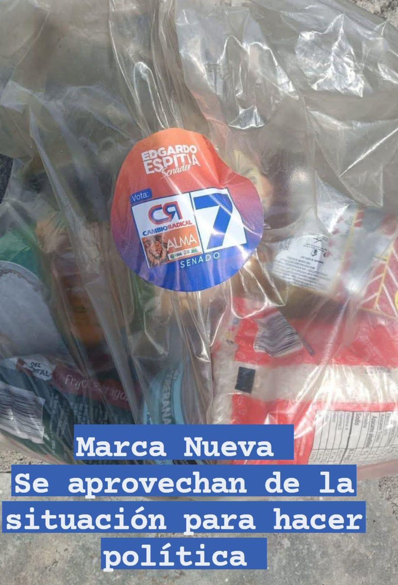 Son15Letras's tweet image. La prueba, @petrogustavo: Abren cajas, dividen mercado y lo embolsan. Ponen stickers de sus candidatos y entregan solo a familias previamente amarradas con votos.
Confirmado en Cereté, Lorica, Sahagún y Montería. Hay que canalizar recursos directo a la gente, NO a alcaldes.
