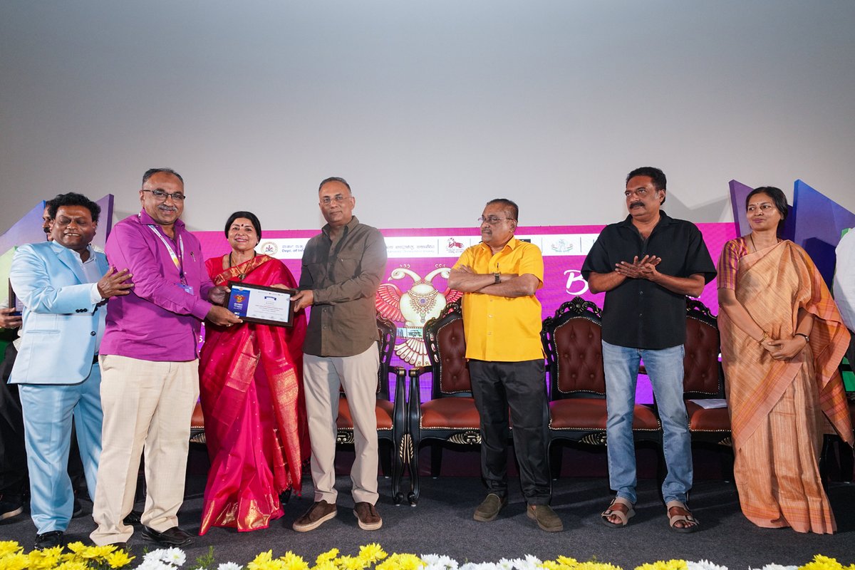 BIFFESBLR's tweet photo. Moments from the Award Function

Honouring the distinguished Jurys of the Indian (Chitrabharathi) Cinema Competition at the 17th BIFFes.

#17thBIFFes #BIFFes2026 #WorldInBengaluru #FIAPF
#IndianCinema  #Chitrabharathi #bsuresh #shivamani #sureshurs #MaureenGonsalves #AbhayaShimha https://t.co/xYzBFQqq4w