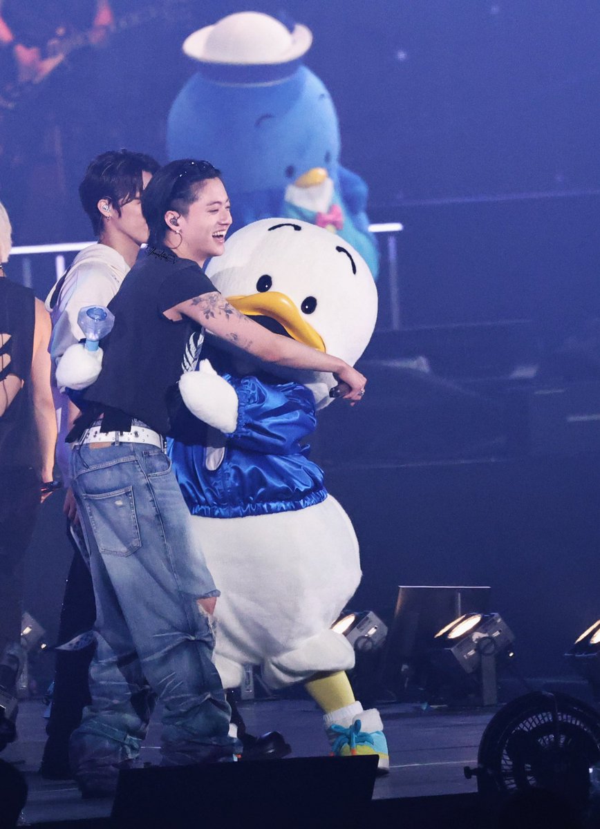 0505hwahwa_'s tweet image. 260210 오사카

⊹⁺˖໋̟⸝⸝  𑣧⃙̴ཻ̑꙯⃩⃔⃕͡᷍ ⸝⸝𑌻̢⸝̠⸝⃬⸝ 𑣧⃙̴ཻ̑꙯⃩⃔⃕͡᷍ ⸝⸝ ᘁᩚ ˖ᕀ⸜̑⸝͂˖⁺໋̟⊹

힝~ 너무 행복해🥹

#ハルト #하루토 #HARUTO 
#트레저 #TREASURE