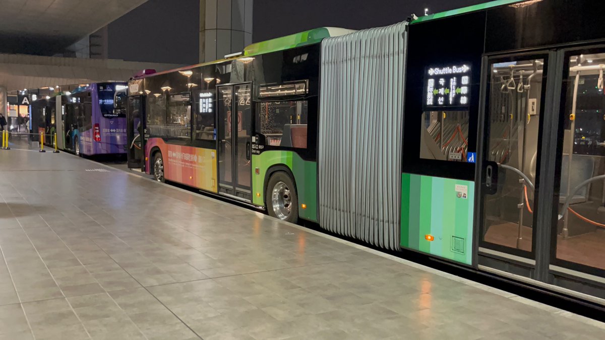 simratch's tweet image. 連接バスが見れる場所ってどこだっけ。京成バスが保有していた記憶があるけど。