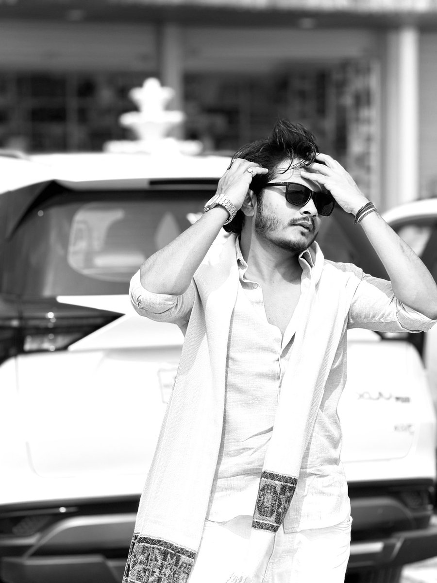 marathikirann's tweet photo. Muffler media❤️‍🔥

#MensFashion #menswear #MenStyling https://t.co/iXQjSh9haJ