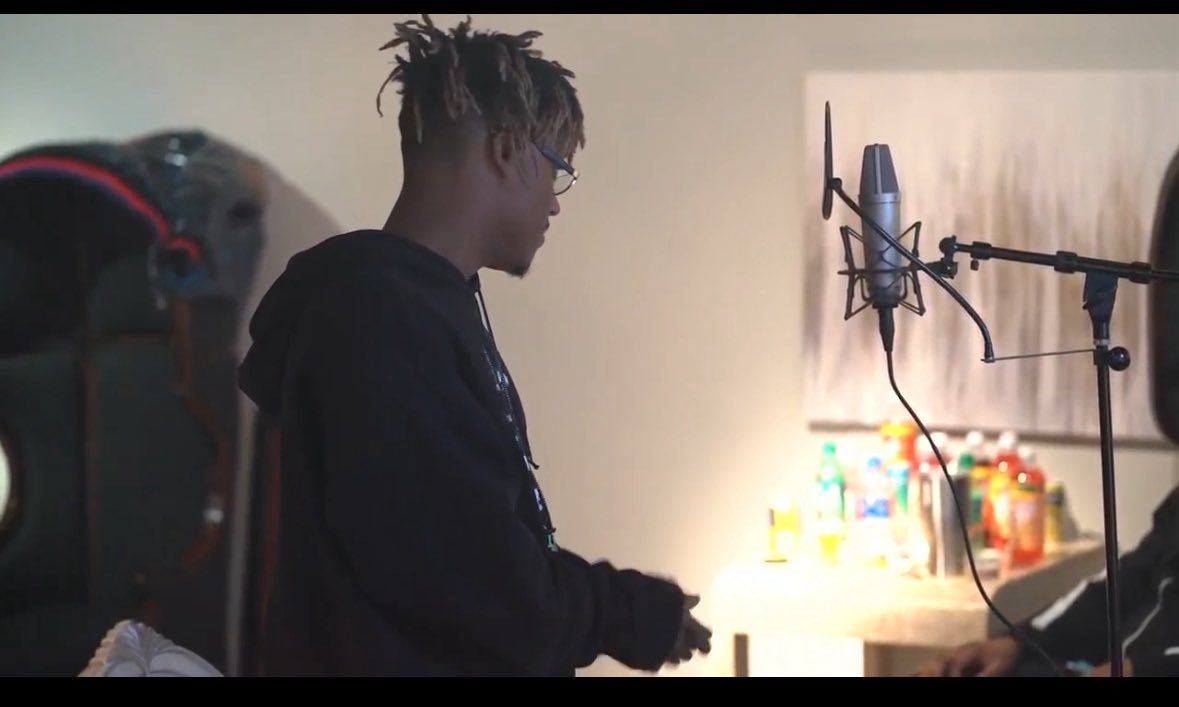 Playboi tweet media