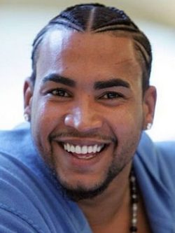Mediasinfos's tweet image. Bon anniversaire aujourd'hui au chanteur #DonOmar qui fête ses 48 ans.