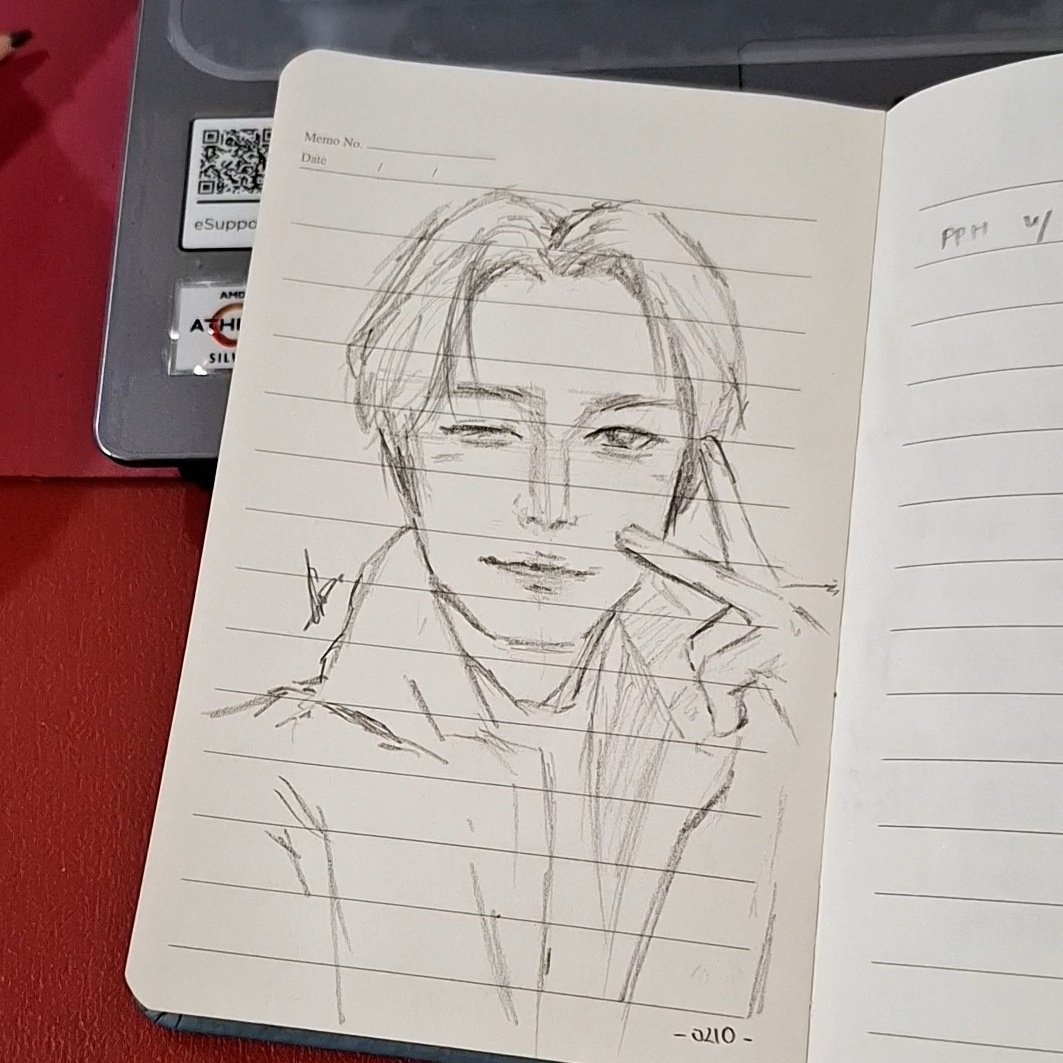 Quick sketch during the meeting (plis mau pulang😭😭)

#Gaon #XdinaryHeroes