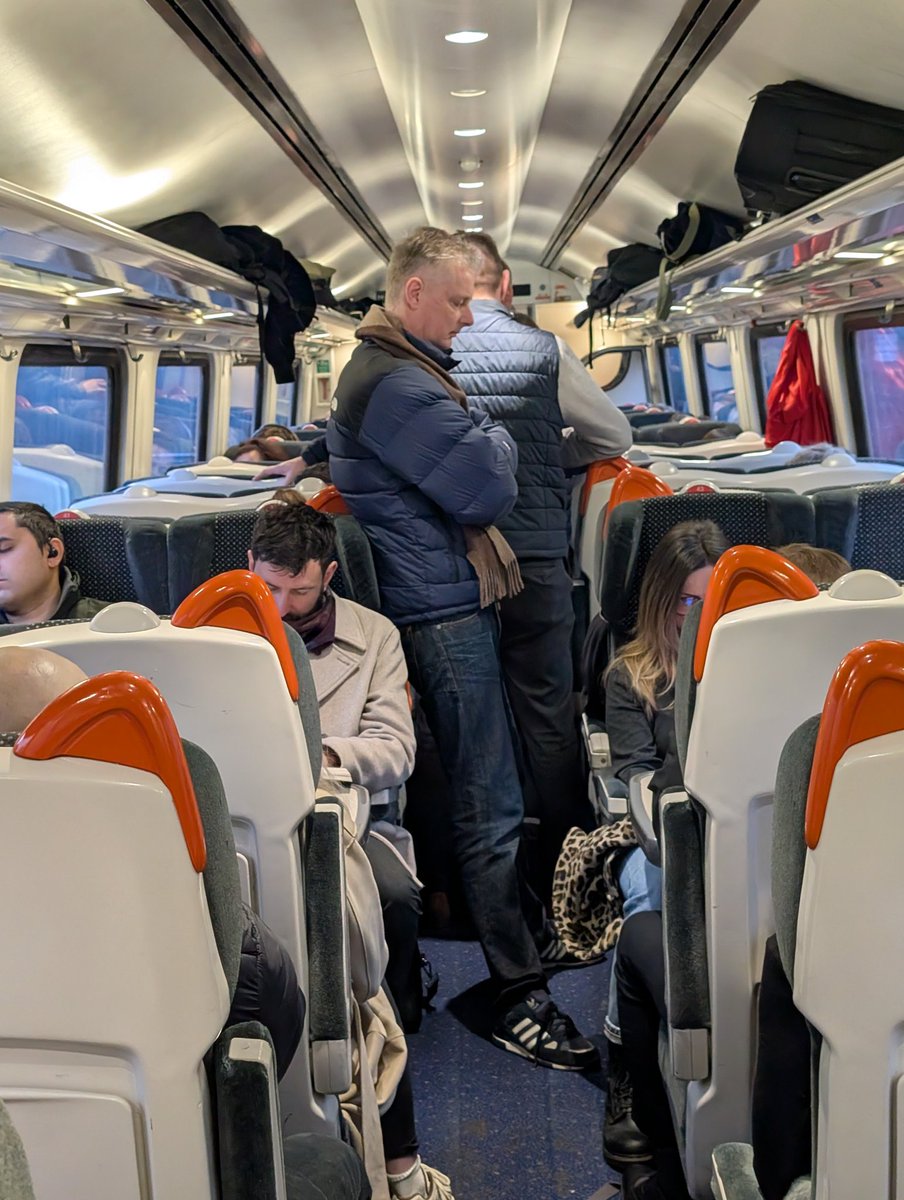 Onside Offside ⚽ tweet media