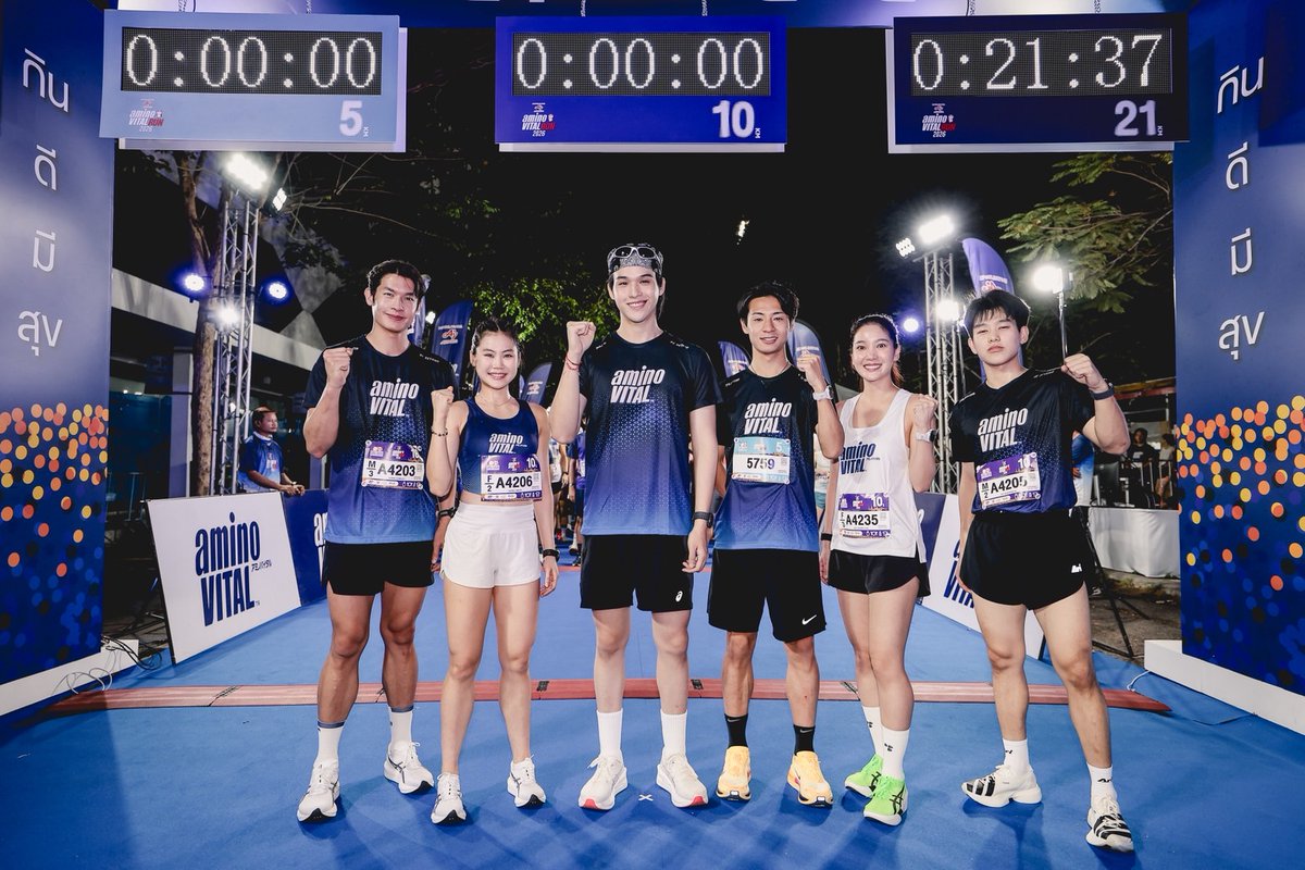 Theupclose's tweet photo. เหล่าเซเลบนักวิ่ง ‘สกาย-เดี่ยว-เพื่อน-กฤษฎิ์’ นำทัพวิ่งเพื่อสุขภาพ 
งาน “aminoVITALRun 2026” โดดเด่นด้วยเส้นทางวิ่งสวย และอร่อยกับเทศกาลอาหาร
📌https://t.co/JgdVAcztcS

SKY X AMINO VITAL RUN  

#aminoVITALRUN2026 #skywongravee https://t.co/zGgt2Pc8Cl