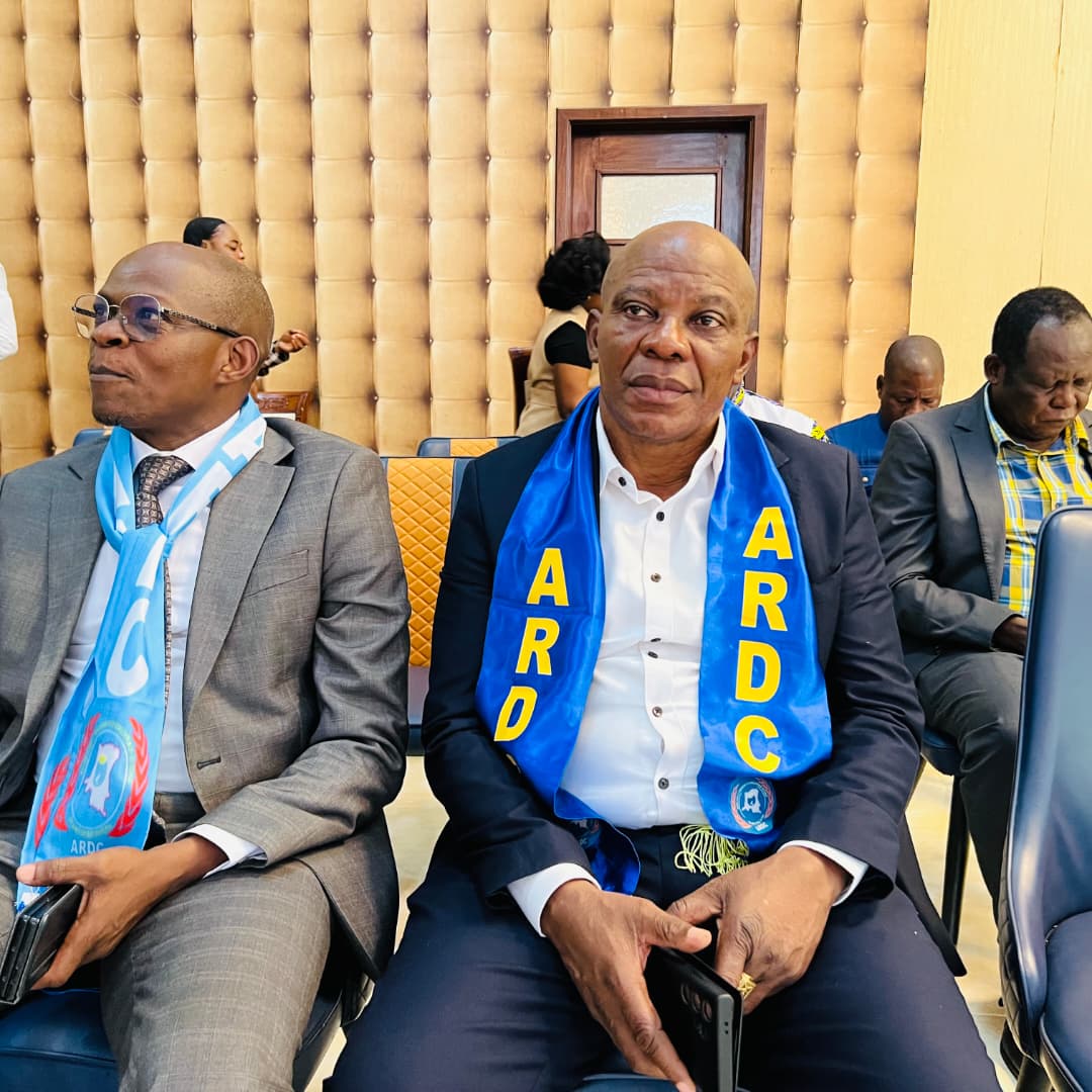 sergesindani01's tweet photo. 🔴#RDC—— L’ARDC de Jean Bakomito se mobilise pour condamner l'attaque de drones du #M23 à l'aéroport international de Bangkoka.

À l’occasion de la déclaration commune des leaders de la Grande Orientale, l’#ARDC, conduite par son autorité morale et gouverneur du #Haut_Uélé, Jean Bakomito, et son président national, le député Jean-Pierre Kezamudru Musisiri, a pris une part active pour condamner les attaques de drones contre l’aéroport international de Bangoka.
Aux côtés des députés provinciaux Aimé Eyane et Claude Bolila, de la ministre provinciale Bijou Koy et de nombreux cadres et militants, le parti a réaffirmé son engagement patriotique et son soutien aux #FARDC et au Président Félix Tshisekedi.

L’ARDC appelle toutes les forces de la Grande Orientale à rester unies pour défendre la République.