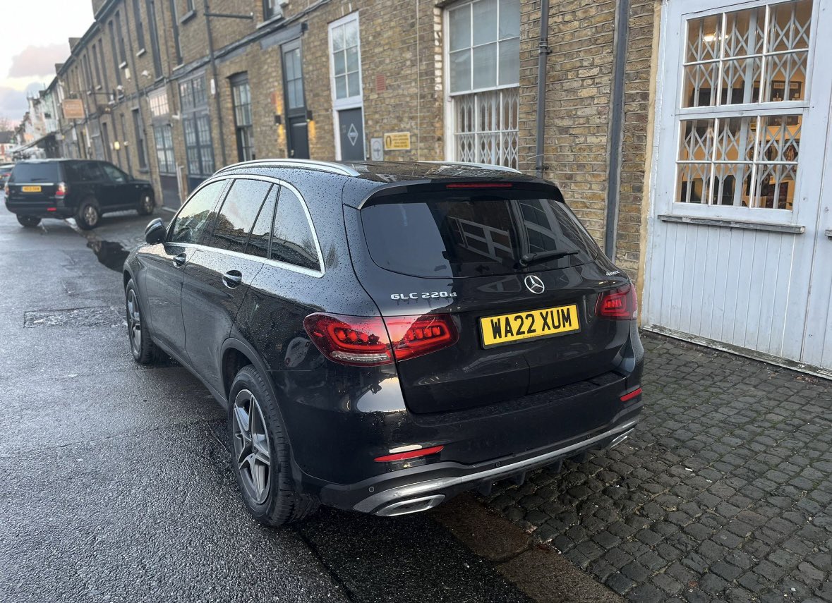 dawkinscov1980's tweet image. I Sadly had a car stolen off my driveway very early this morning in The East Barnet / Cockfosters area. There is a reward for any information leading to recovery. Black Mercedes GLC 220d, reg: WA22 XUM 

#barnet #cockfosters #eastbarnet #enfield