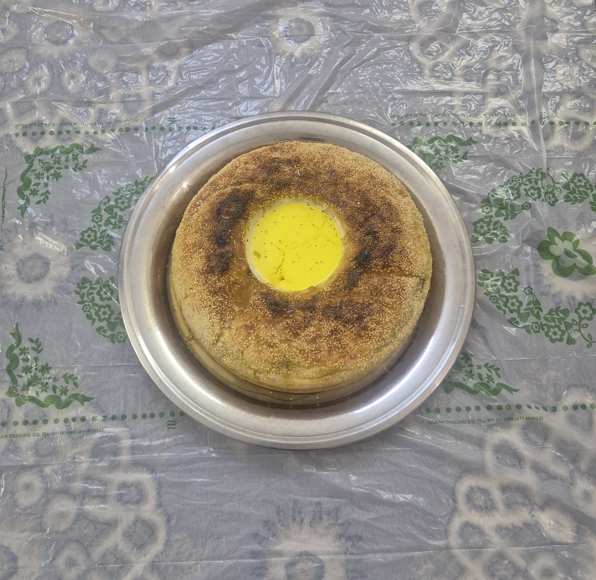 ✔️ ماذا قال العاشق #الاتحادي الاستاذ #خالد_البراق.. 
🌓 قال ان عمره الآن ما شاء الله 72 عاما وانه نشأ على حب #الاتحاد وعمره 10 سنوات وكان ينزل مع اقرانه من الطائف الى جدة لكي يحضروا تمارين الفريق الاول وذكر لي بعضا من أسماء الجيل الذهبي وهم سعيد غراب وآل بكر وآل الكيال وآل رجخان