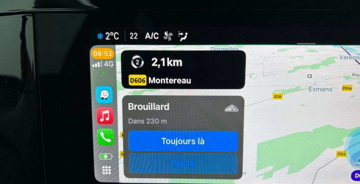 hoonited's tweet photo. Bonjour à tous, sauf à ceux qui signalent le bouillard sur Waze. https://t.co/4xvzlfPKov