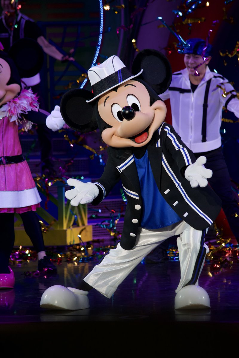 Disney_32R's tweet photo. 撮って出しのクラビミッキーたち🐭 https://t.co/0ZlvZ1ocBZ