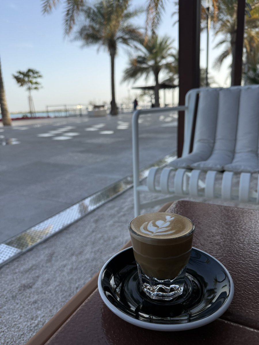 Alexander Debare tweet media