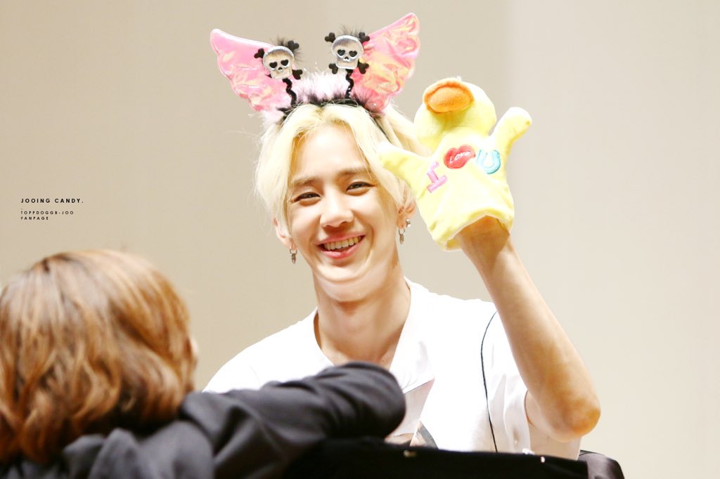 JJooobaa's tweet image. 햇살같아 ..